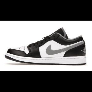 I am selling Jordan 1 lows there used